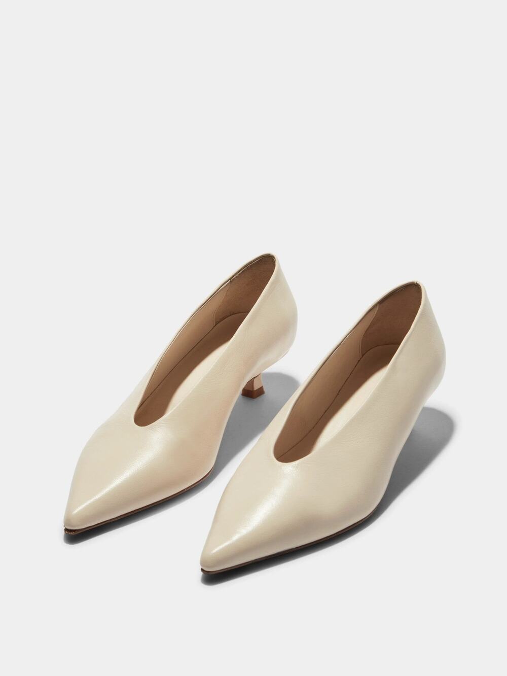 Aeyde Clara Pointed-Toe Pumps - 39.5